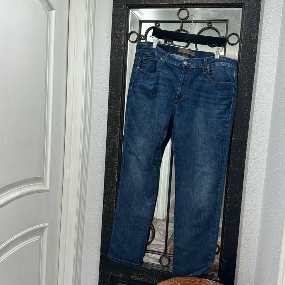 Joe’s jeans dark wash 38